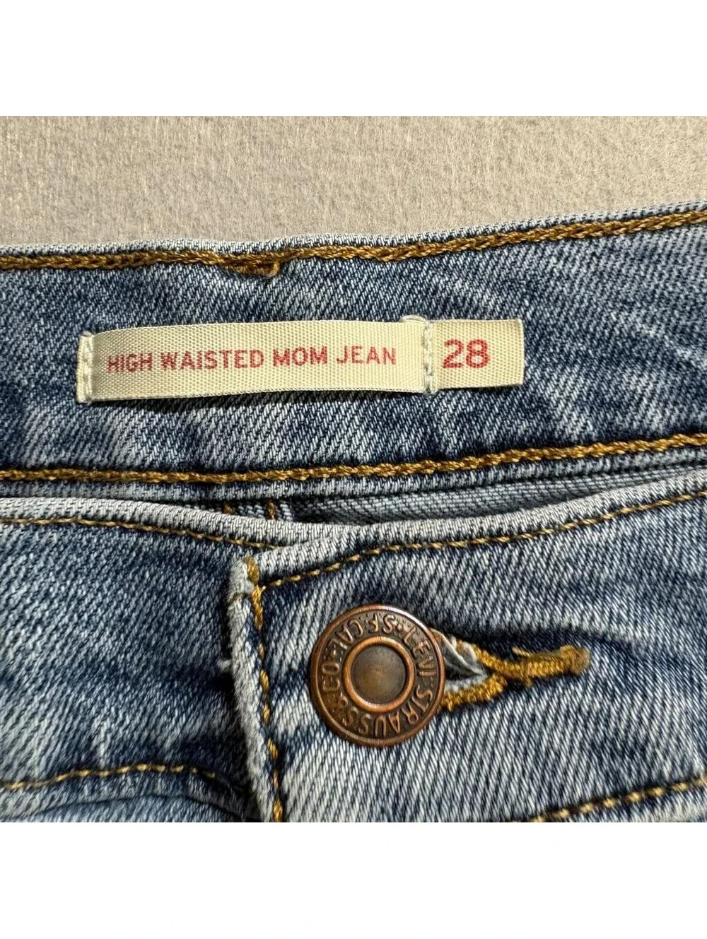Levis High Waisted Mom Jeans Womens 28 Blue Stretch Denim Tapered Leg W28 L27